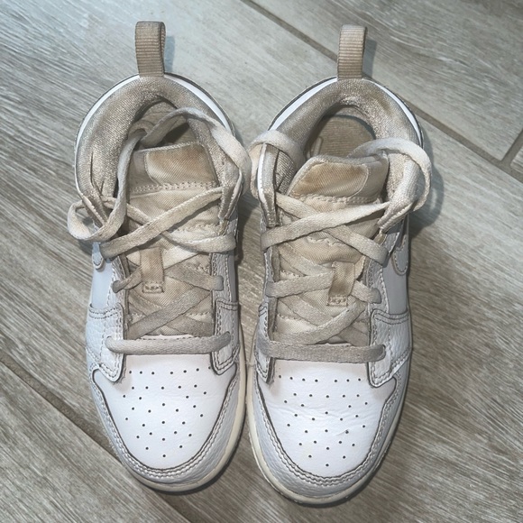 Air Jordan 1 mid size 10c - Picture 5 of 6